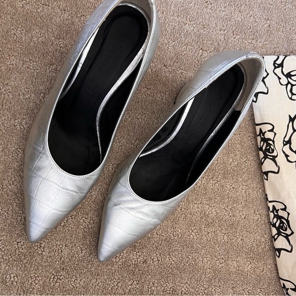 RARE Lilian Pump - Silver - Picture 6 of 8